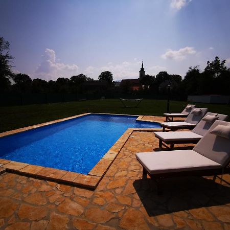 Holiday Home Bulog Sinac Bagian luar foto