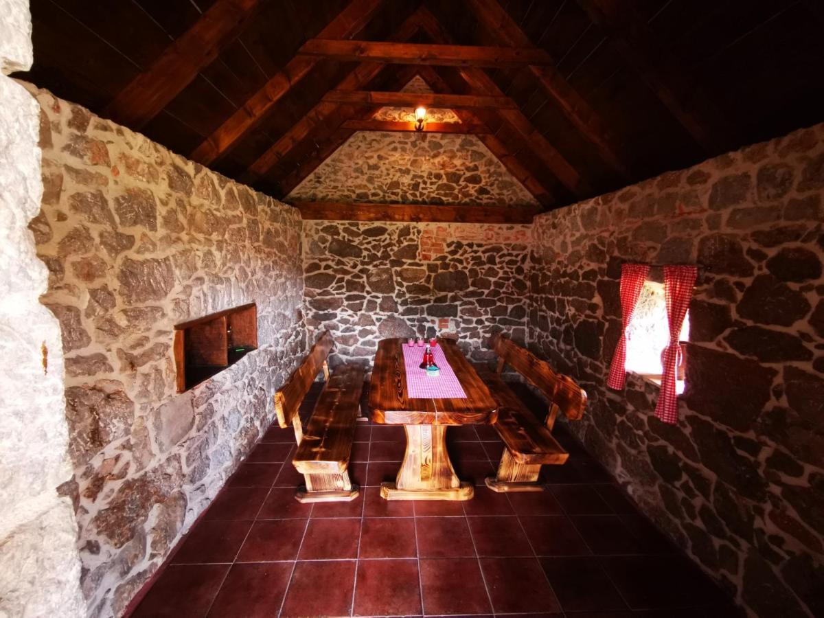 Holiday Home Bulog Sinac Bagian luar foto