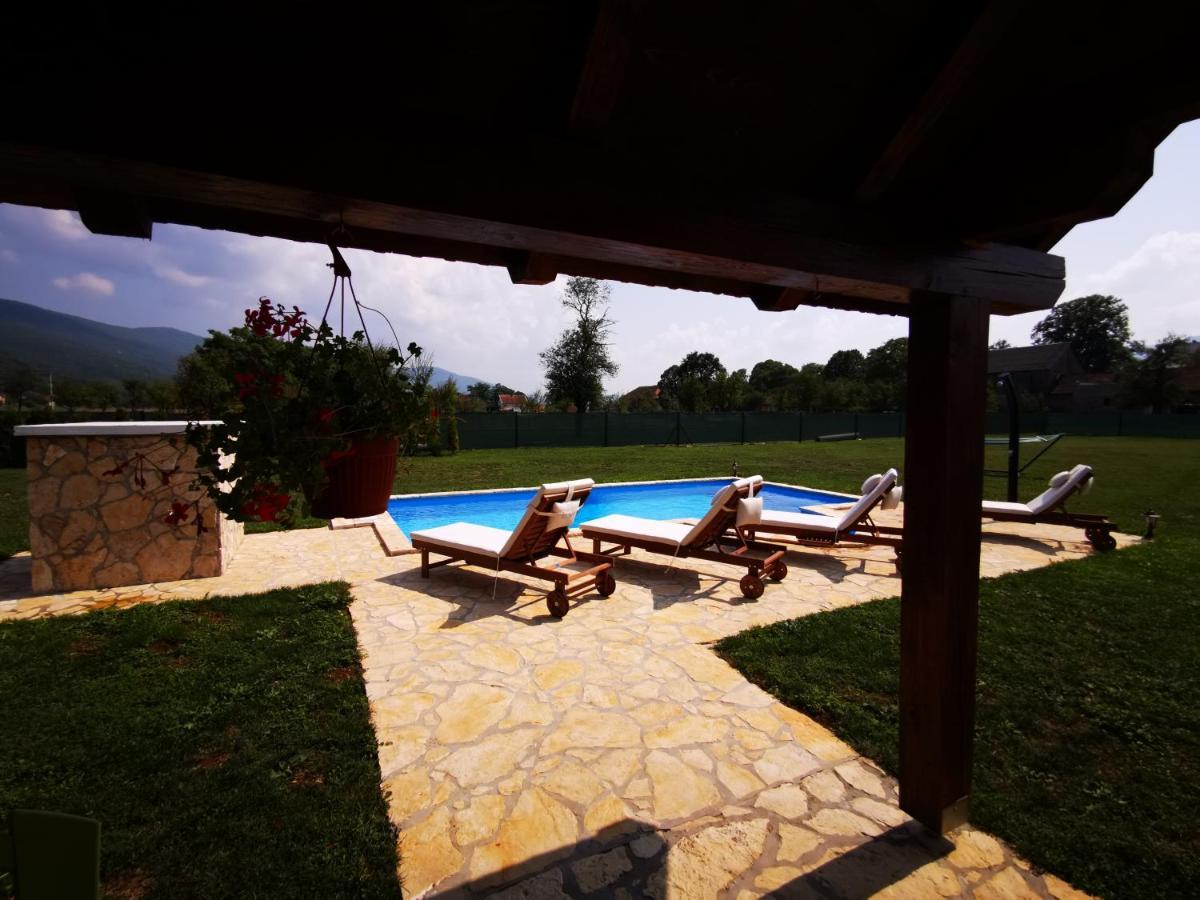 Holiday Home Bulog Sinac Bagian luar foto