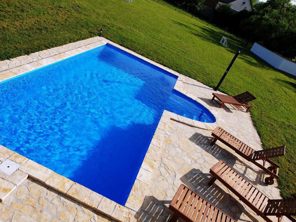 Holiday Home Bulog Sinac Bagian luar foto