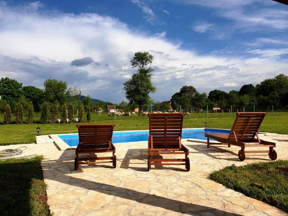 Holiday Home Bulog Sinac Bagian luar foto